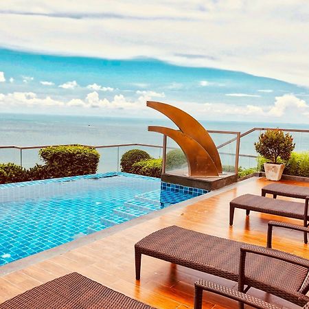 The Peak Towers Pattaya Apartment Екстериор снимка