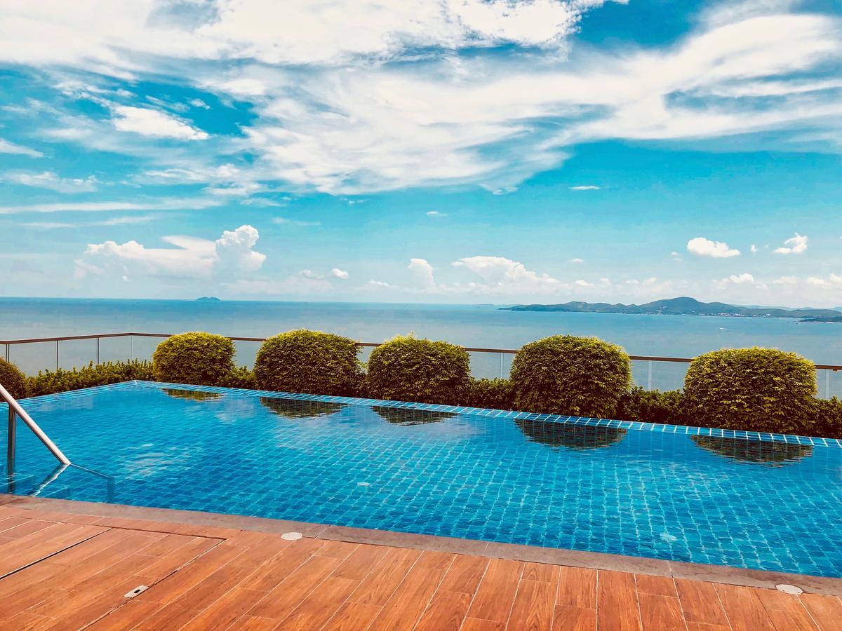 The Peak Towers Pattaya Apartment Екстериор снимка