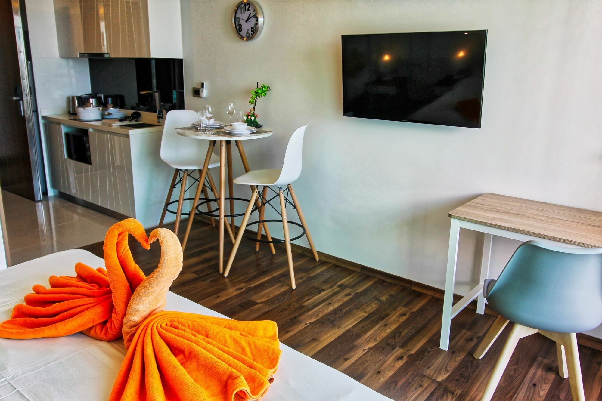 The Peak Towers Pattaya Apartment Екстериор снимка
