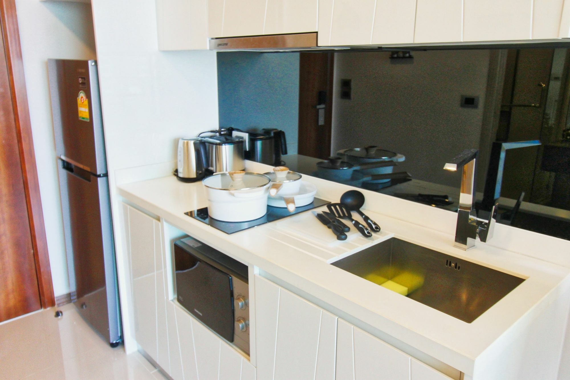 The Peak Towers Pattaya Apartment Екстериор снимка